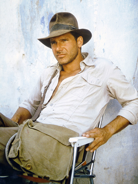 Индиана Джонс с холщовой сумкой История Сэтчелов Индиана Джонс