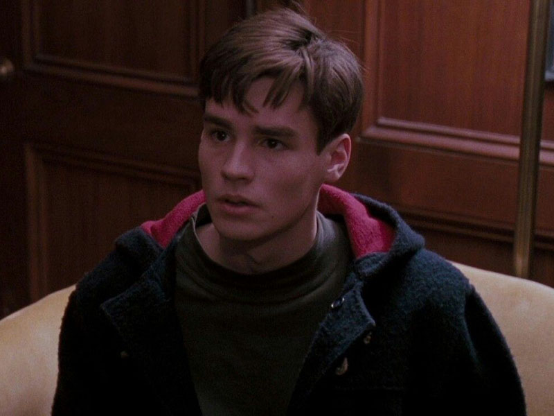 Дафлкот в фильме общество мертвых поэтов