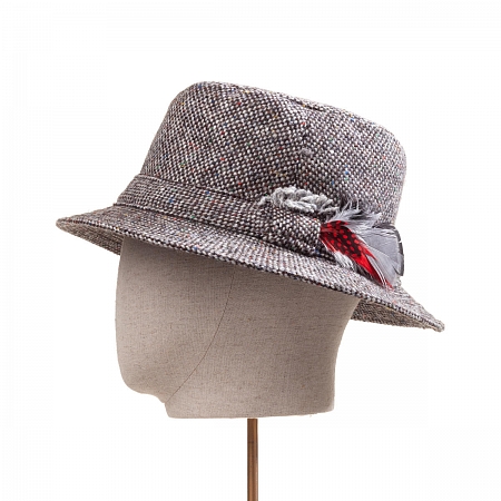 Hanna Hats Walking 411B