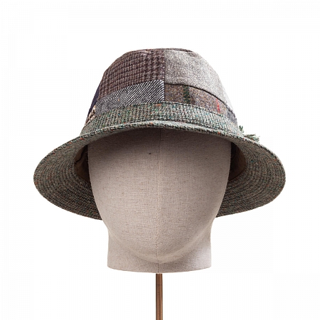 Hanna Hats Walking Patchwork